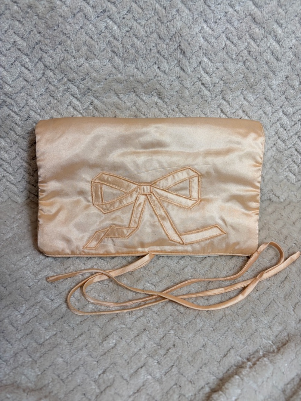 Lillian Vernon Vtg Satin Jewelry Roll Organizer Bow Peach Coquette Balletcore